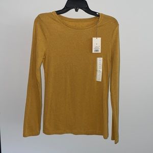 A new day | M | yellow | long sleeve